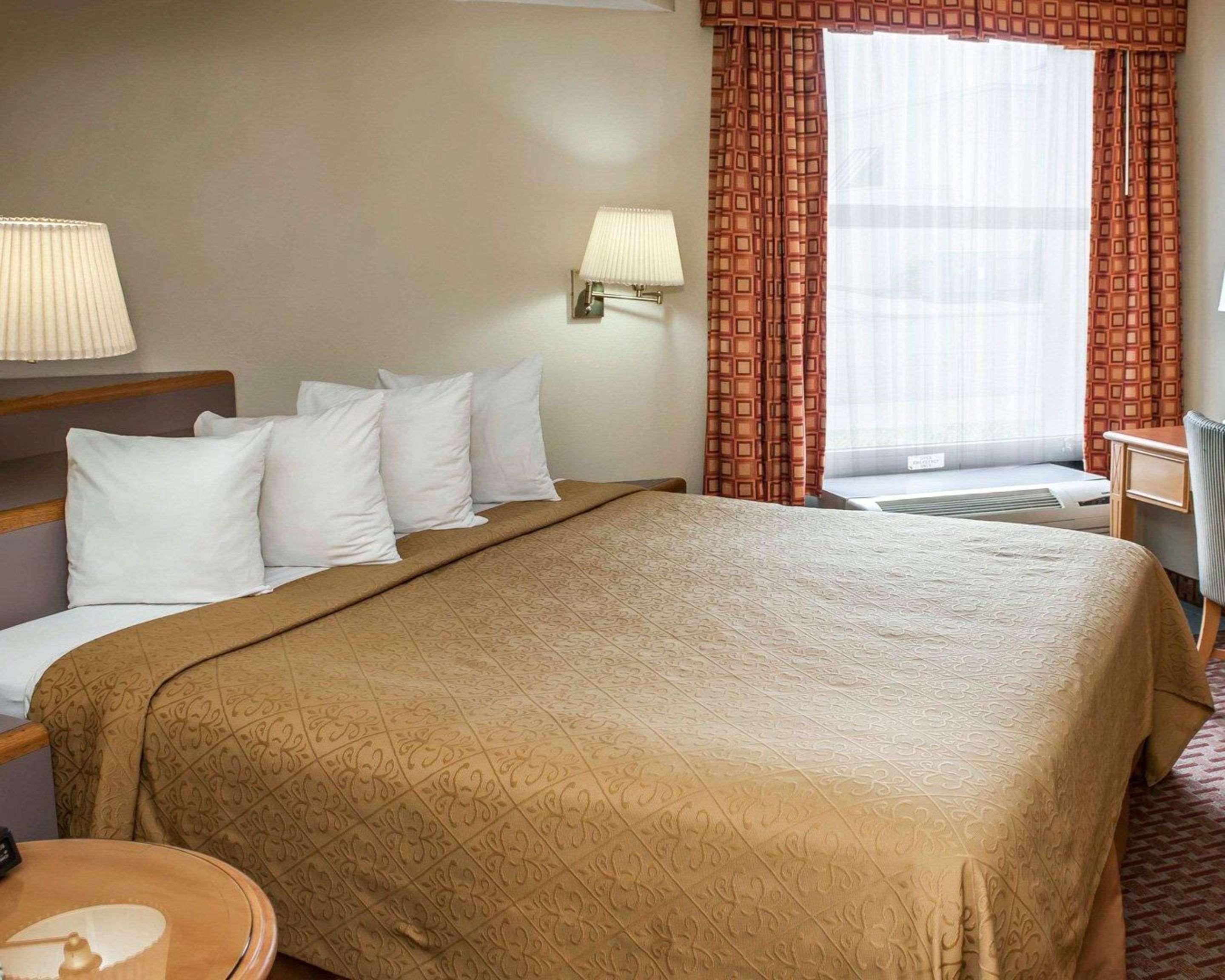 Baymont By Wyndham Hotel